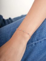 Black & White Gem Bracelet – Rose Gold Chain Elegance - Image 2